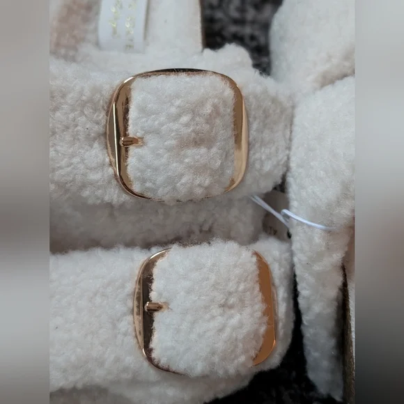 Altar'd State New With Tags Cozy Cream Fuzzy Sandals with Gold Buckles - Picture 3 of 7